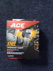 ACE Compression Knee Support Large / Extra Large Mild Support New In Damaged Box