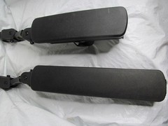 Arm Rests R & L from Quantum Q6 Edge 2.0