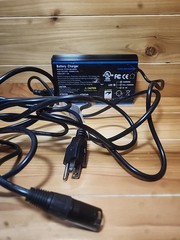 BRIGHT WAY GROUP 24V Electric Wheelchair Battery Charger FC300-240-8000U 1cnt14