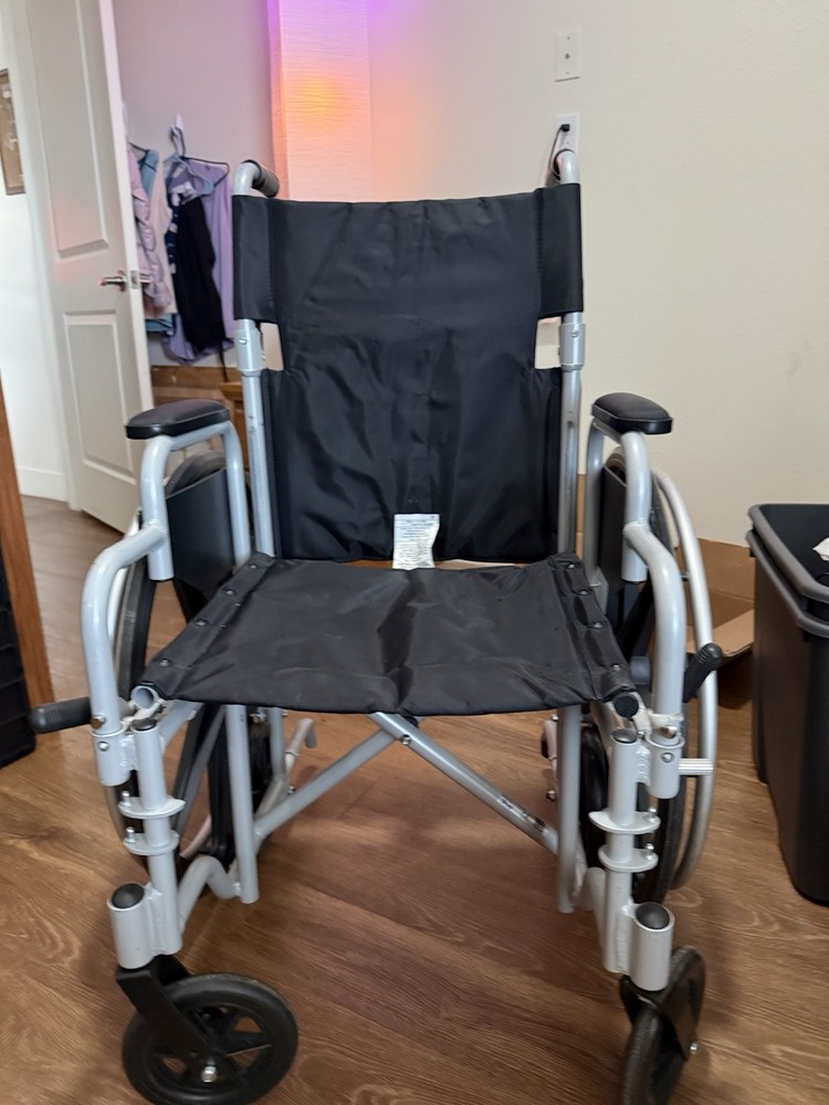 Drive Manual Wheelchair Foldable w/ Detachable Footrests Silver/Black