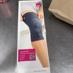 Medi Genumedi Knee Support Silver