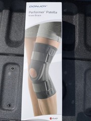 DonJoy Performer Hinged Patella Knee Brace Support Adult Size Medium 81-97485