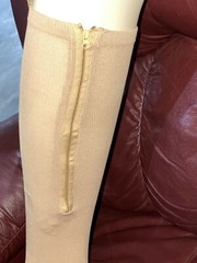 NWOT 1 pair beige compression stockings size L/XL up to 19″ calf w. side zipper