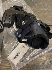 Dr Medical OA Reliever Pair 2 Right KB-138R Left KB-138L Black Knee Brace DRMS
