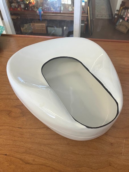 White Bedpan – Vintage Enamelware