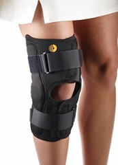 Corflex 13″ Anterior Closure Knee Wrap w/Hinge, 3/16″