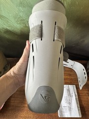 New Breg Genesis Mid-Calf Walker Boot Size Small Pneumatic Air Cast BL525003