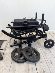 Quickie Iris Tilt in space Wheelchair 18″x18″ adj depth