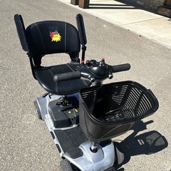 4-Wheel Mobility Scooter with Storage Compartment, Silver/Black