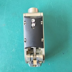 Geometric Lock Hydraulic Knee Prosthetic AlMg Alloy Adjustable 125kg