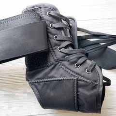 BREG Wraptor Speed Active Lace-Up Ankle Support Brace Medium SA702005