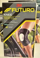 Futuro Sport Performance Comfort Knee Support Adjustable Moderate 13”-17.5” R/L