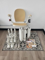 Acorn Curve 180 Electric Curved Stairlift – See Pictures & Read Description