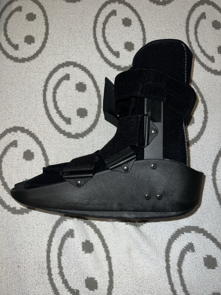 Large Men’s DJO DonJoy MaxTrax Orthopedic Walking Boot Perfect Condition