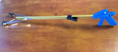 ArcMate 32″ Indoor EZ Reacher with Lock Anniversary Edition with Gold Shaft