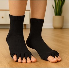 Soxbae Foot Alignment Socks Men & Women | Five Toe Separator Free Size, Black
