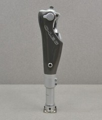 Ottobock C-Leg 3C98-1 Prosthetic Knee 2008 W/ 2R80 Tube Adapter and Socket