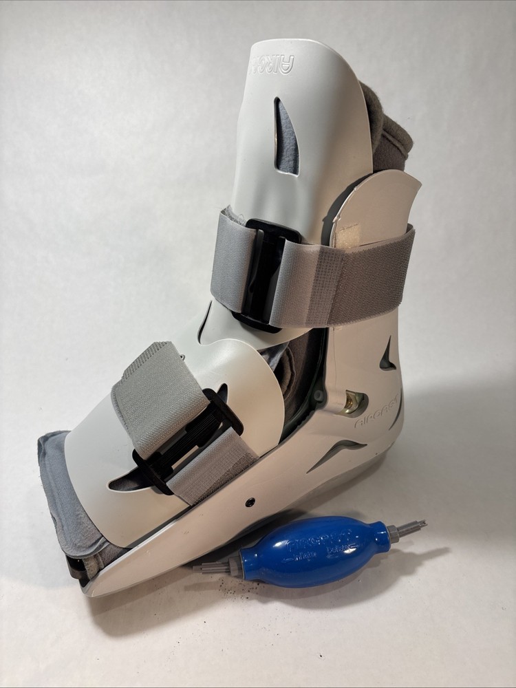 Aircast SP Walker Medium 01A-M Short Pneumatic Ankle Brace Gray