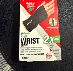 Mueller Right Wrist Support Brace One Size Fits Most Black Adjustable