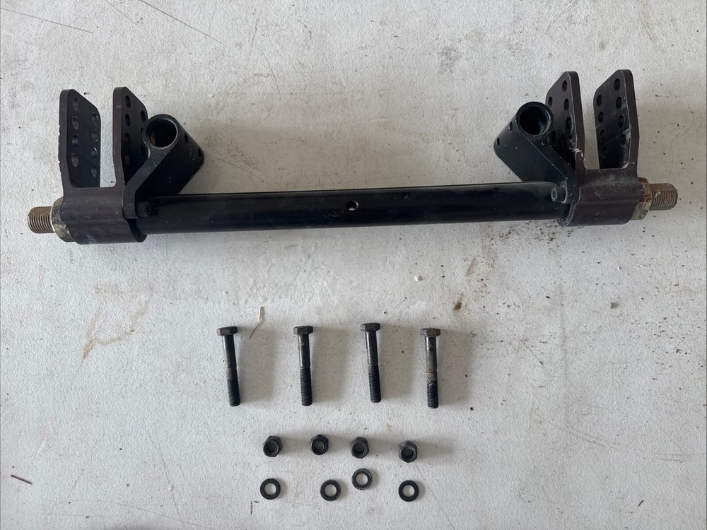 Quickie IRIS TILT in the space Axle Receiver Assembly with hardware 17”