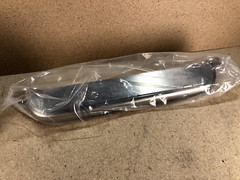 Bradley Grab Bar: Straight, 18 in Lg, 1 1/2 in Dia Stainless Steel Closure Plate