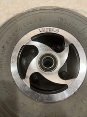 PRIMO SPIRIT WHEEL GRAY COLOR FOR A 4 WHEEL UNIT.