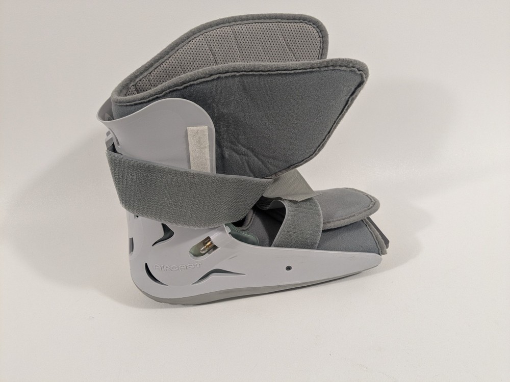 Missing Pump! Aircast SP Walker Walking Boot Medium 01A-M Gray White Adjustable