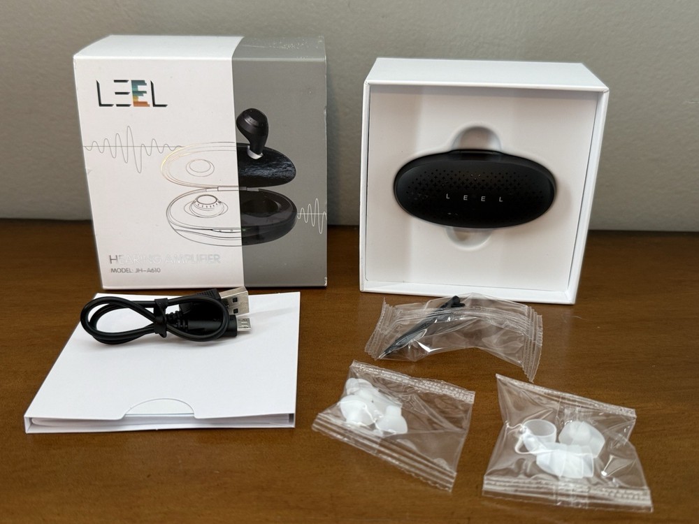 LEEL Digital Hearing Aid & Sound Amplifiers Pair In-Ear Rechargeable Earbuds NEW