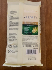 Disposable Washcloths Yardley London Aloe Vera Chamomile Vitamin E – 18 Count