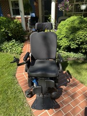 Quantum J4e Power Wheelchair – used – Charger Included – purchased in 2025