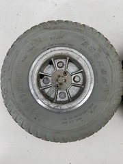 PAIR REAR DRIVE WHEELS TIRES 260X85 Shoprider Steamer Power Chair Parts