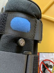 United Ortho Short Air Cam Walker Fracture Boot Fits Left or Right – Medium