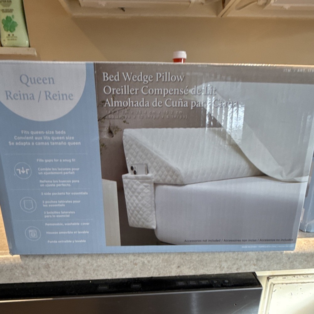 Queen Bed Wedge Pillow White Quilted Fabric, Pockets, Washable Cover, Non-Slip
