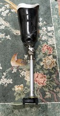 Ossur Prosthetic Leg – 27R – Right – Some Scratches – Rock Solid Working Cond.
