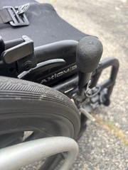 Catalyst Core Ki 5VX SN CVX0104748 03-2022 300 LBS Folding Wheelchair Xcore Whee