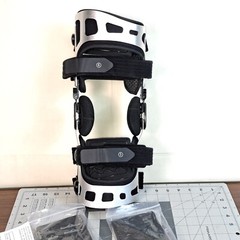 Dr Medical DRMS DUAL OA Reliever Medium Right Knee Brace KB0104-147R-02