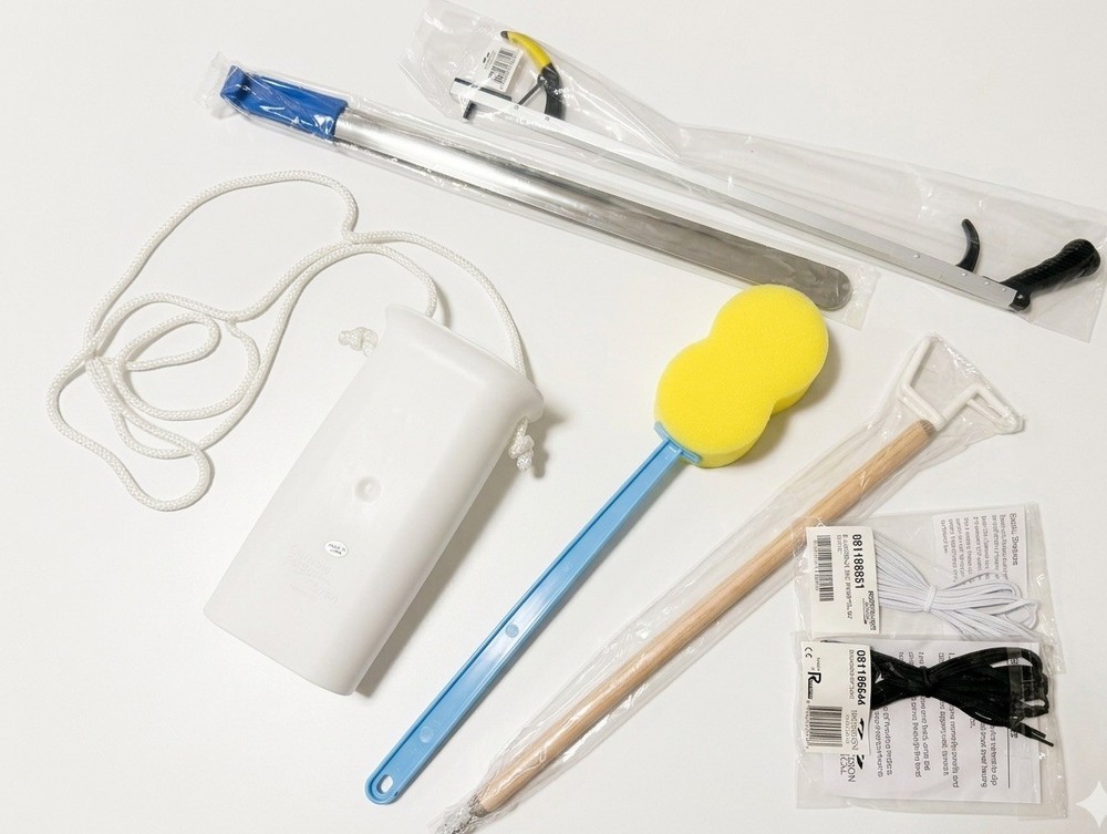 New Hip Replacement Recovery Kit 32” Reacher Sock Aid Bath Sponge Mobility Aid