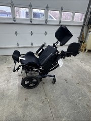 🥇Wheelchair Ki Mobility Focus CR Tilt In Space Adjustable ~NICE~ Lightly Used!