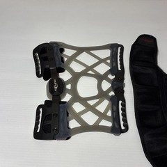 Don Joy Reaction Web Knee Support Medial Right Lateral Left Size M
