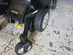 Pride Jazzy Air Electric Lift Elevating Power Wheelchair 19″ Wide In Good Shape