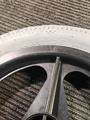 Kenda K649-001 14×2.125 Wheelchair Wheel Replacement 2.8-4.5Bar 280-450kPa