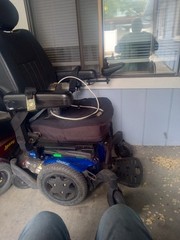 Quantum Q500M Power Wheelchair Blue/Black 4-Wheel w/ Joystick Headrest
