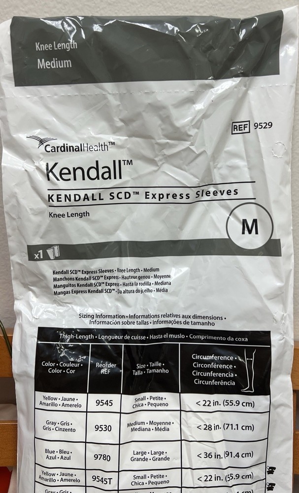 Cardinal Health Kendall SCD Express Knee Length Compression Sleeve Medium Gray