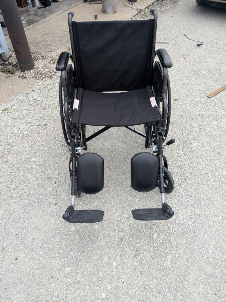 Medline K1206N22E Manual Wheelchair – Black