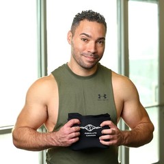Adjustable Shoulder Brace Reusable Ice and Heat Therapy Sleeve: Left Right Arm