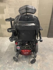 Quickie Q700m Sedeo Pro Power Wheelchair with Power Tilt, 22″ Seat, Charger