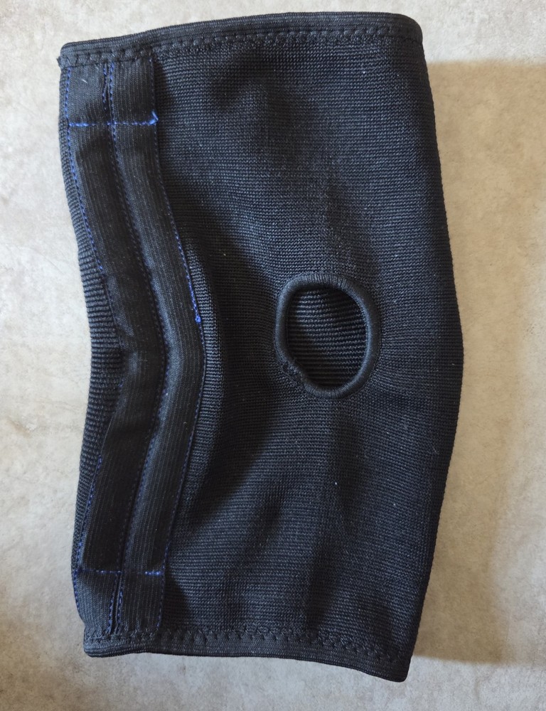Equate Knee Stabilizer Large/Extra Large Never Used No Packaging