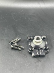 Prosthetic component adapter component. 4 hole male pyramid trulife