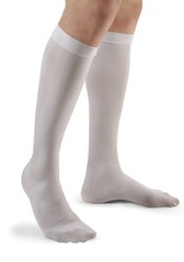 3M Futuro Anti-Embolism Knee Length Stockings XL White Moderate 18mmHg 71059EN