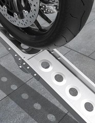 6FT Foldable Aluminum Motorcycle Loading Ramp, Black/6FT/440LBS/1PC/Foldable